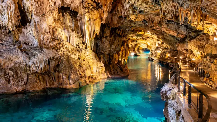 Cuevas de San José Opening Hours and Visit Schedule